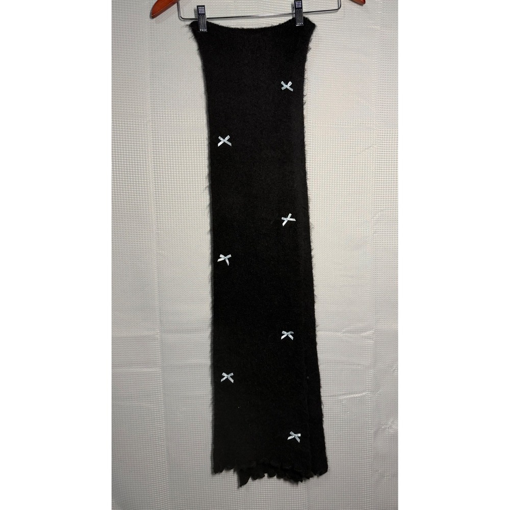 Black Fuzzy Scarf with White Bow‎ Accents - Picture 2 of 2